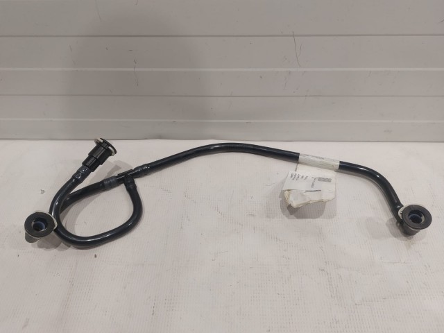 PCV Tube (right)
